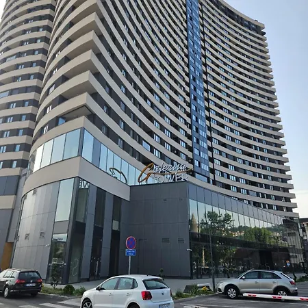 Tower Apartment *